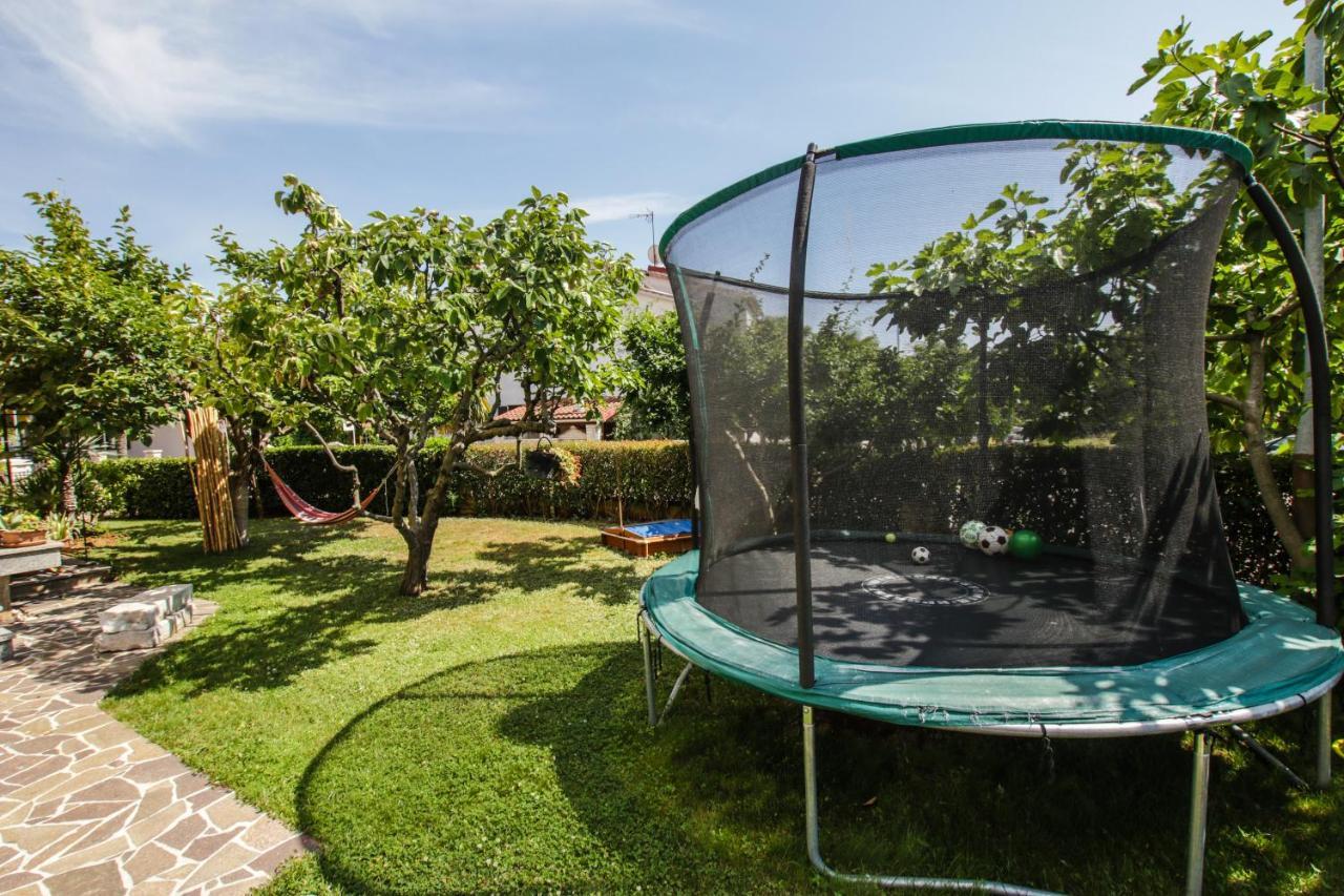 Apartments Cvitan 1. Floor Πόρετς Εξωτερικό φωτογραφία